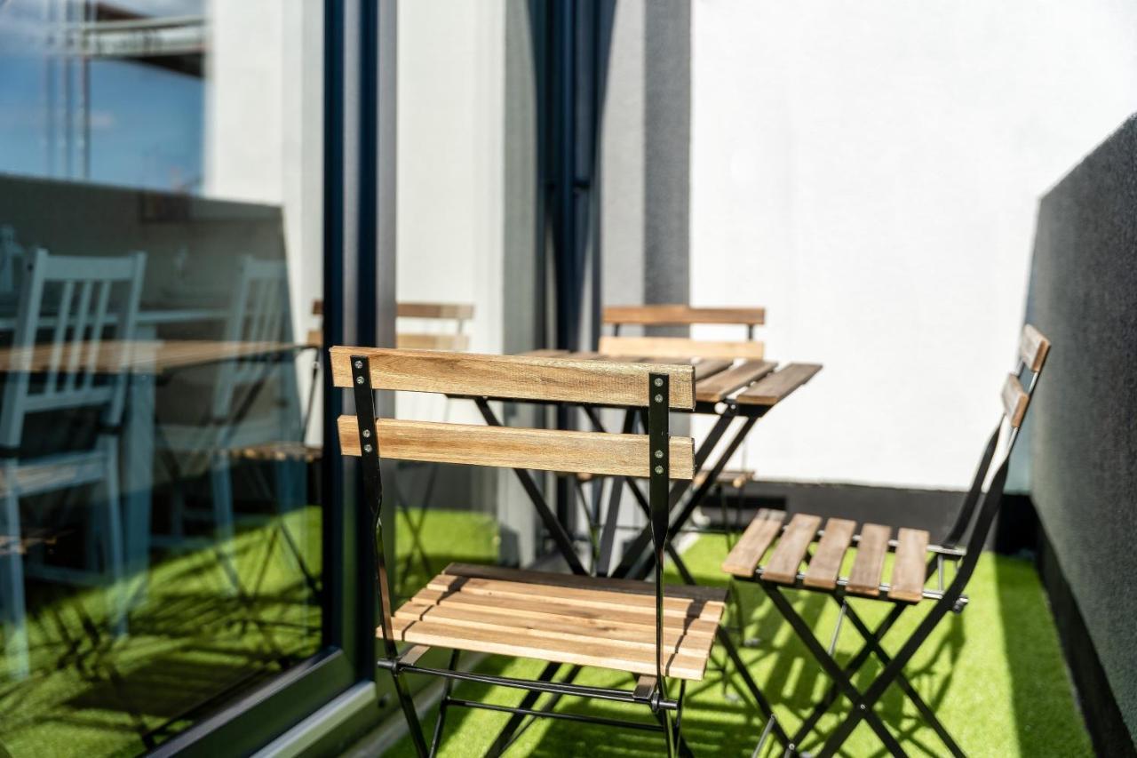 Gemuetliches Und Lichtdurchflutetes Penthouse Mit Sternenhimmelblick, Boxspringbett Und Terrasse - Gute Anbindung An Die Innenstadt Kassel Exterior foto